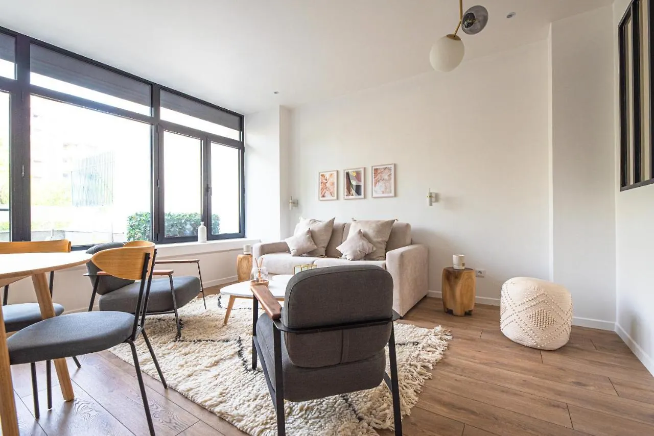 Luxury Residence - Paris South Montrouge Apartment
