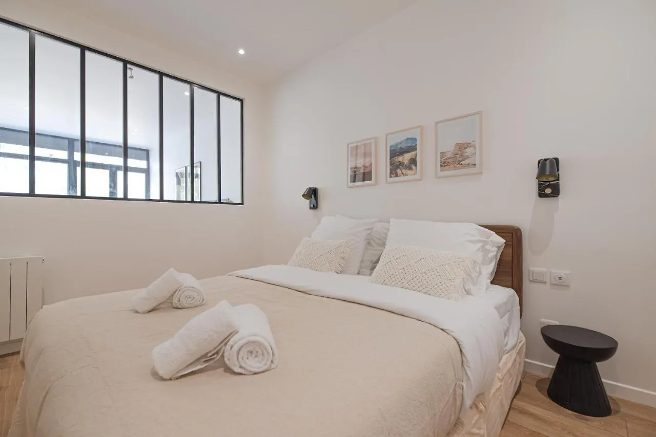 Apartment Luxury Residence - Paris South Montrouge France